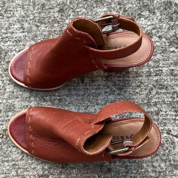 Frye & Co. Donna Peep Toe Heel Sandals Leather Upper Buckle Closure Brown Size 6 - Picture 8 of 11